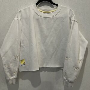 Courtlife Embroidered Cropped Sweatshirt Sz M/L  Tennis Activewear Preppy Chic